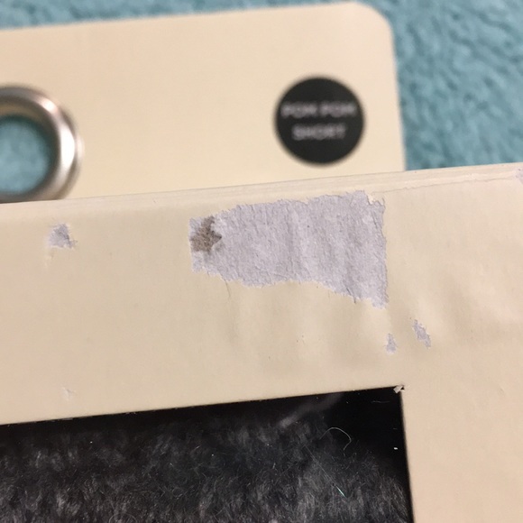 Ugg Women’s Rainboot Pom Pom short sock - Picture 5 of 8